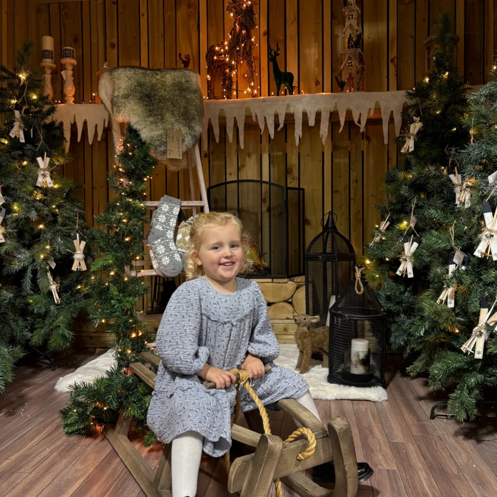 Reindeer Lodge - Margot - low res